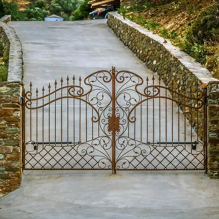 Aegean Muses Villa *