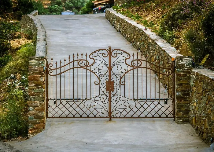 Aegean Muses Villa *