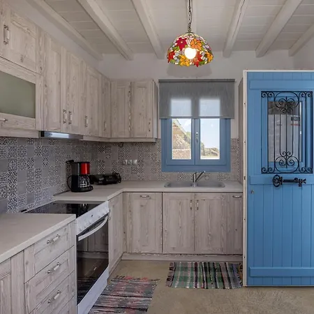 Aegean Muses Arnados